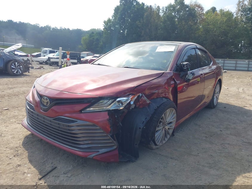 TOYOTA CAMRY - zdjęcie 2