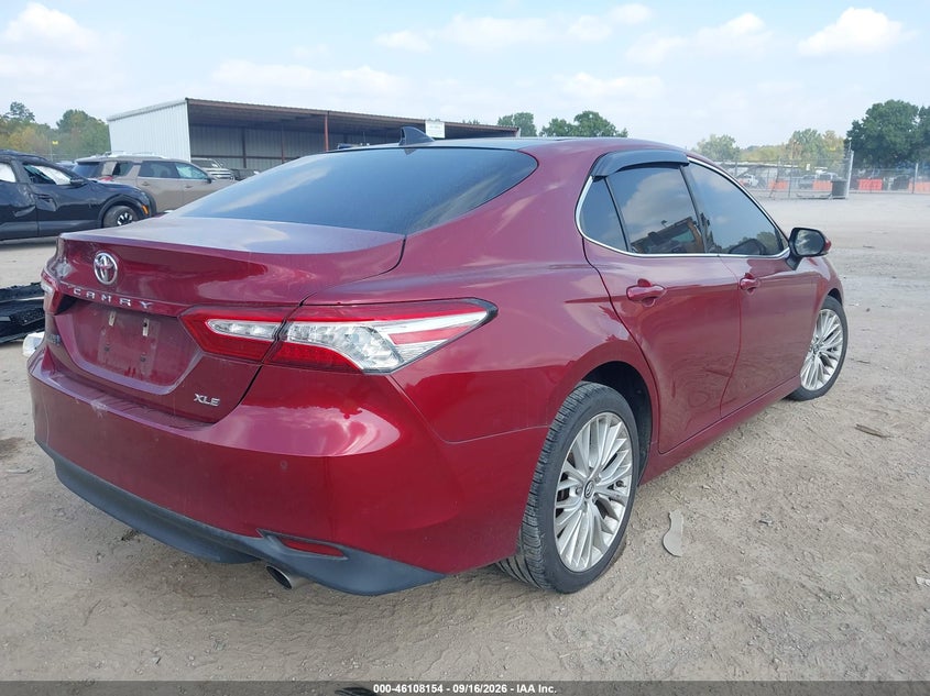 TOYOTA CAMRY - zdjęcie 4