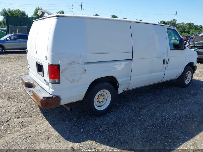 2010 FORD E-150 COMMERCIAL/RECREATIONAL · Фото 4