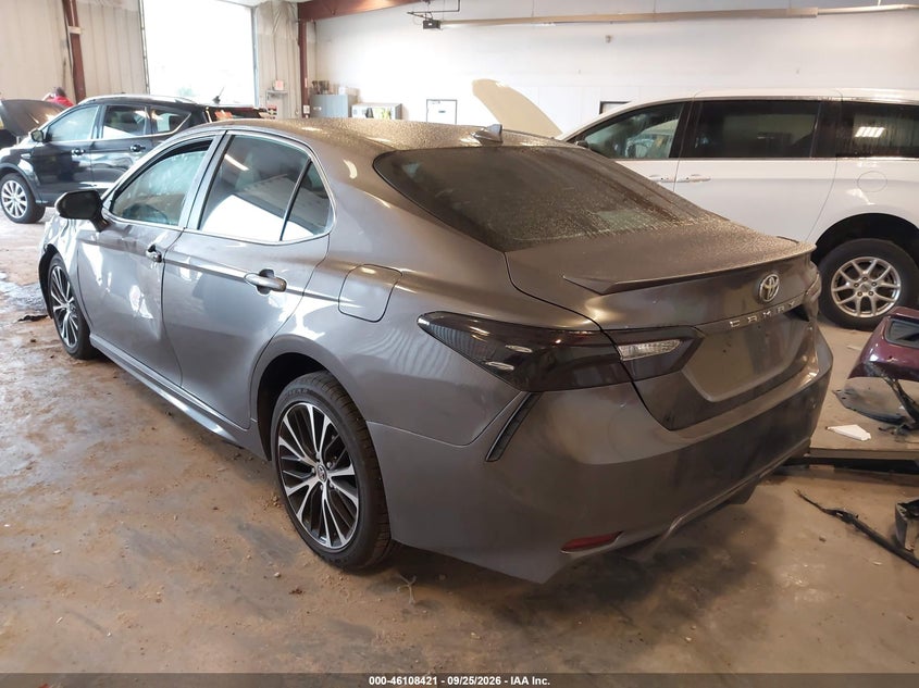 TOYOTA CAMRY - zdjęcie 3