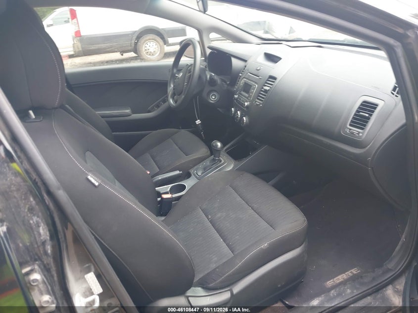2016 KIA FORTE auction photo 5