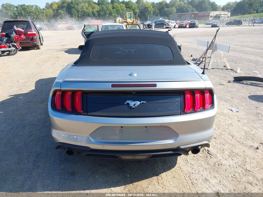 FORD MUSTANG - zdjęcie 16