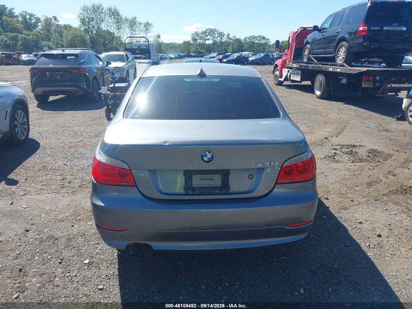 BMW 528I 2010 VIN WBANV1C50AC156542