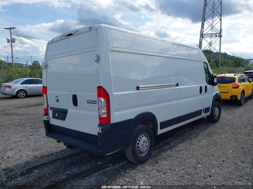 Vin: 3c6lrvdg9re117126, lot: 46608312, ram promaster 2500 tradesman high roof 159 wb w/pass seat 20244