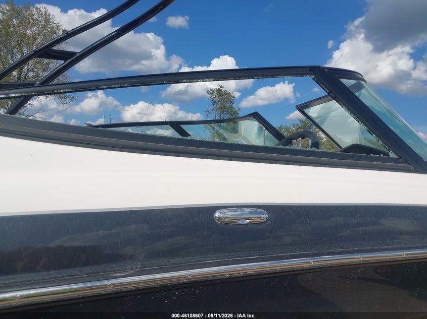 2017 YAMAHA 19' auction photo 6