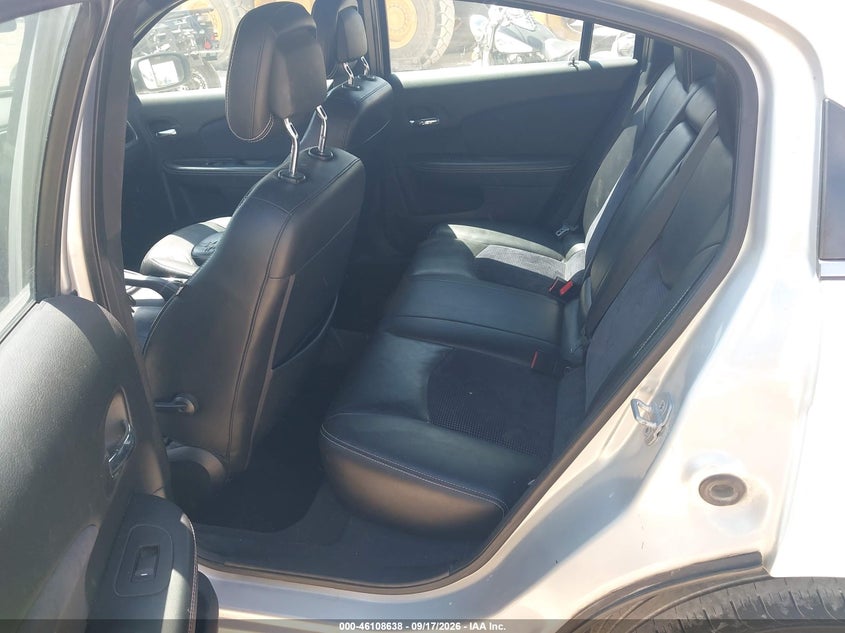 2012 CHRYSLER 200 S · Фото 8