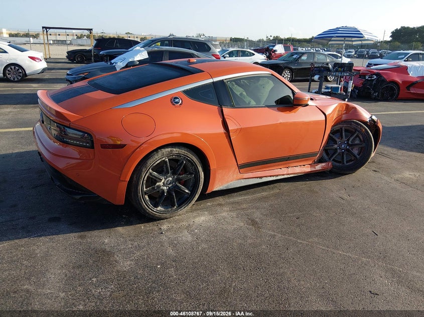 Vin: jn1bz4bh2rm365670, lot: 46608483, nissan z performance auto 20244