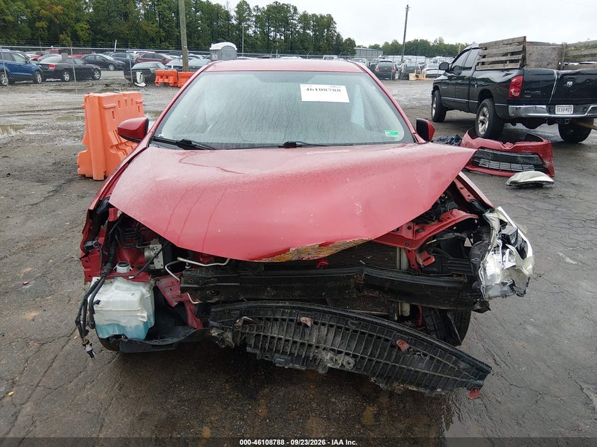 TOYOTA COROLLA - zdjęcie 13