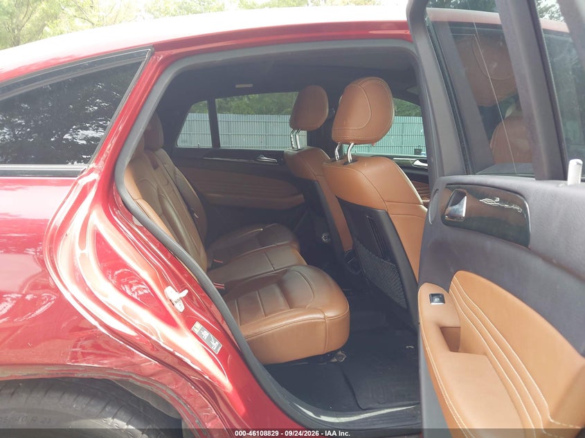 MERCEDES-BENZ AMG GLE 43 COUPE - zdjęcie 8