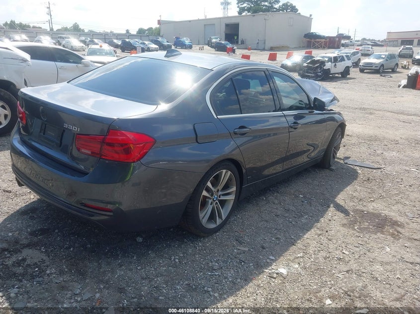 2017 BMW 330I · Photo 4