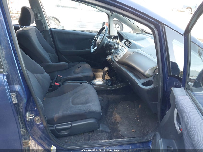2011 HONDA FIT auction photo 5