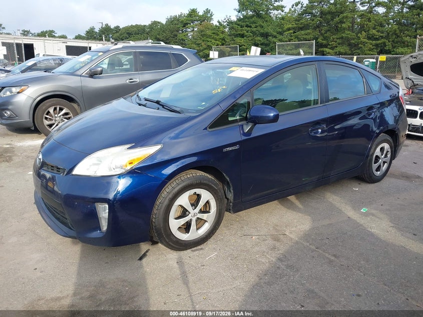 Vin: jtdkn3du8e0370595, lot: 46608635, toyota prius three 20142
