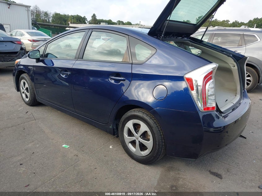 Vin: jtdkn3du8e0370595, lot: 46608635, toyota prius three 20143