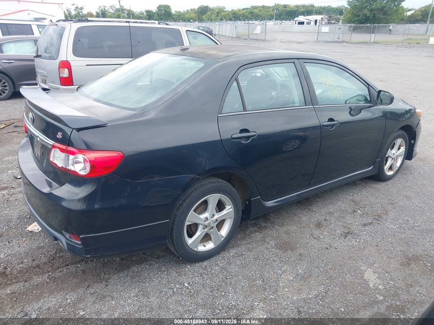 2012 TOYOTA COROLLA auction photo 4