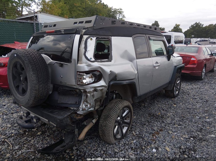 TOYOTA FJ CRUISER 2007 VIN JTEBU11F270076542