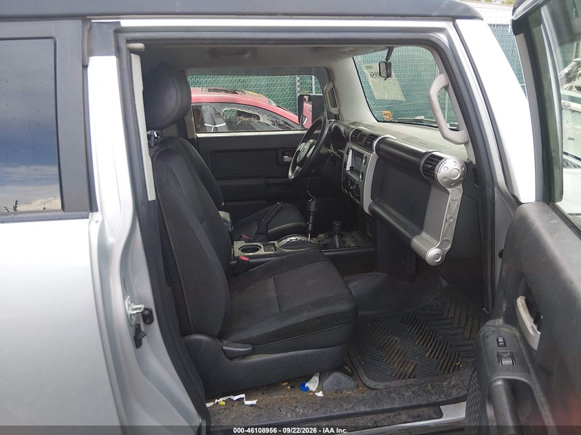 TOYOTA FJ CRUISER 2007 VIN JTEBU11F270076542