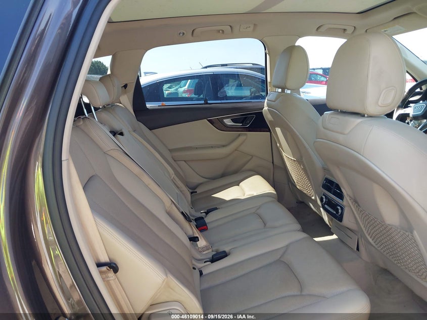 AUDI Q7 - zdjęcie 8