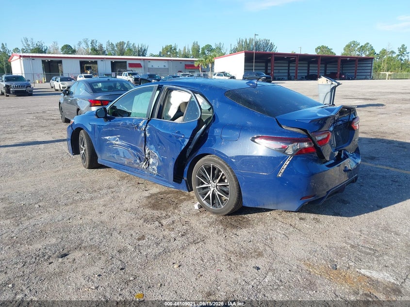 Vin: 4t1g11ak4ru216887, lot: 46608737, toyota camry se 20243