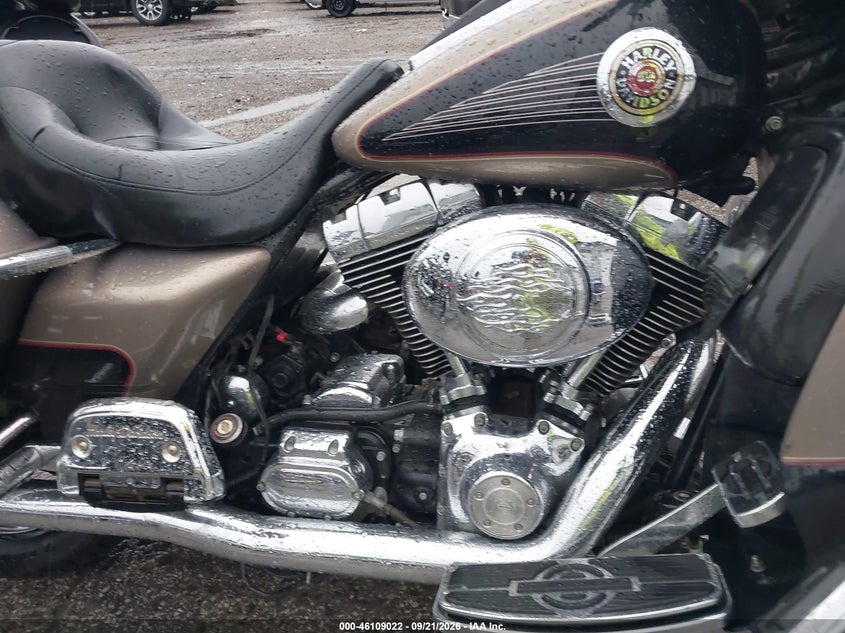 HARLEY-DAVIDSON FLHTCUI 2004