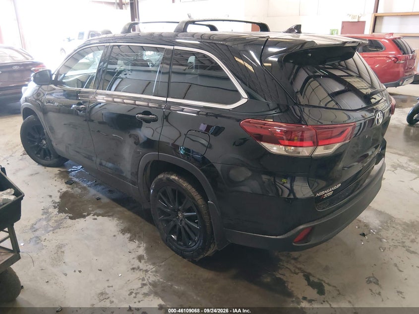 TOYOTA HIGHLANDER - zdjęcie 3