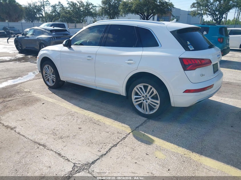 Vin: wa1bnafy8j2154422, lot: 46608844, audi q5 2.0t premium 20183