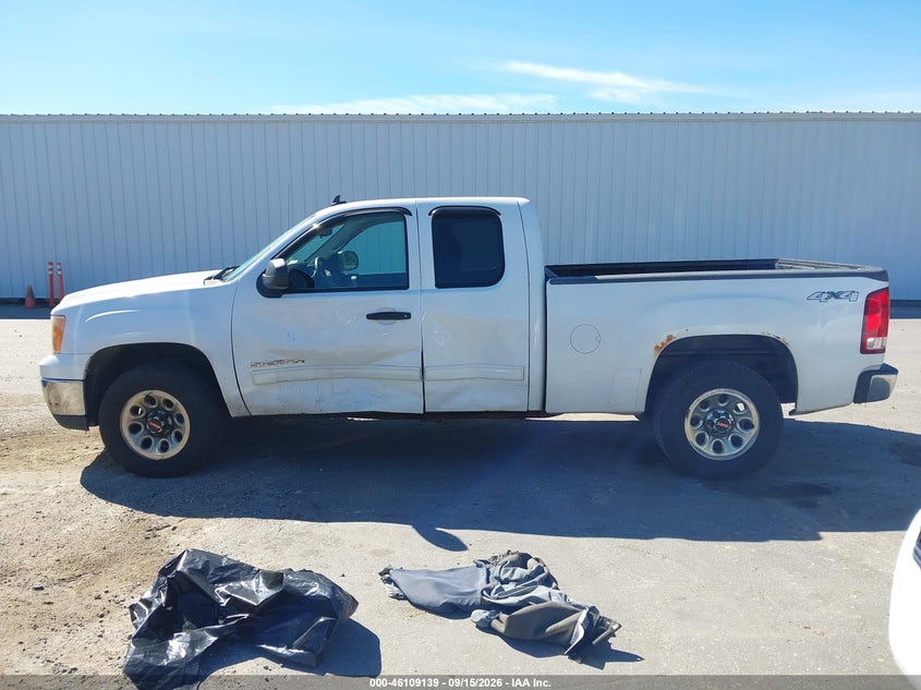 GMC SIERRA 1500 2011 VIN 1GTR2UEA1BZ102268