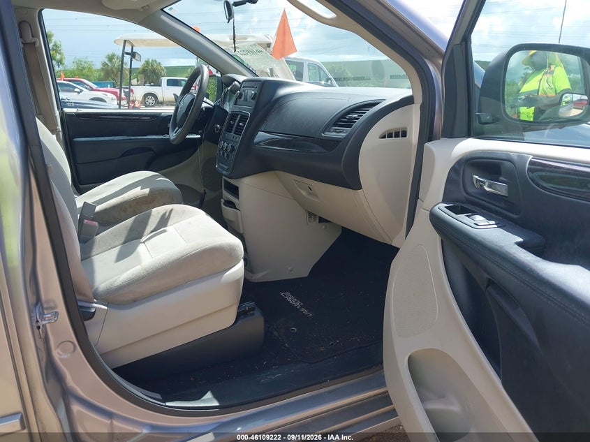 2016 DODGE GRAND CARAVAN auction photo 5