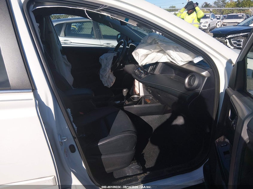 Vin: 2t3dfrevxgw483155, lot: 46608940, toyota rav4 limited 2016 img_1