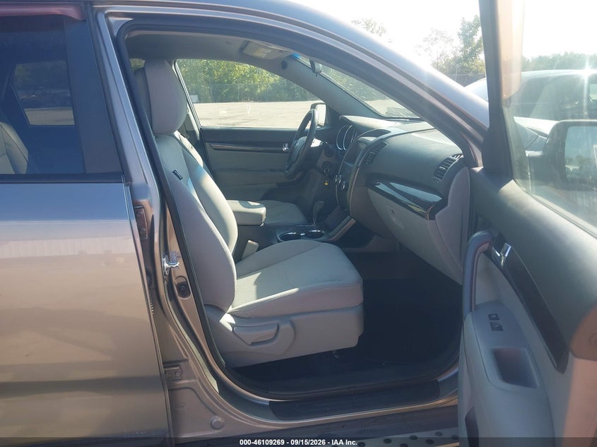 Vin: 5xykt3a13bg045214, lot: 46608985, kia sorento lx 20114