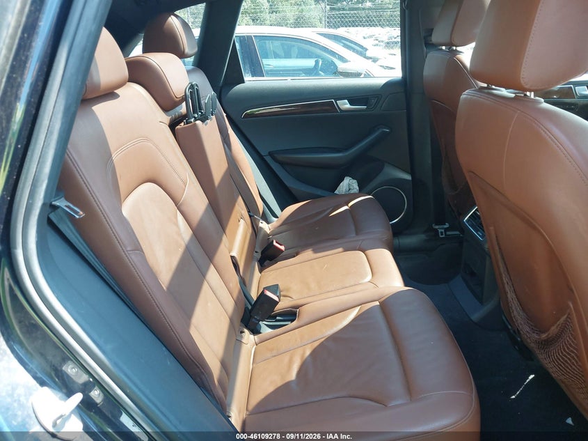 AUDI Q5 2011 VIN WA1LFAFP0BA003820