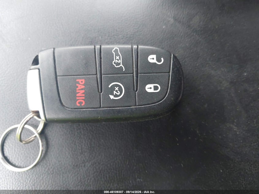 JEEP GRAND CHEROKEE - zdjęcie 11