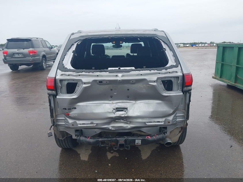 JEEP GRAND CHEROKEE - zdjęcie 17
