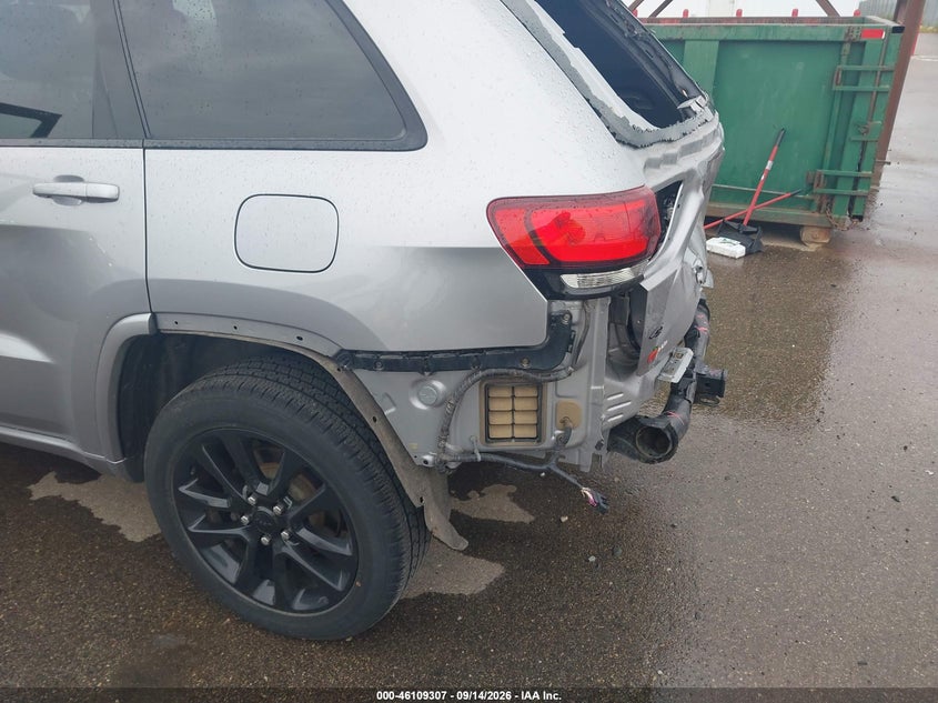 JEEP GRAND CHEROKEE - zdjęcie 18