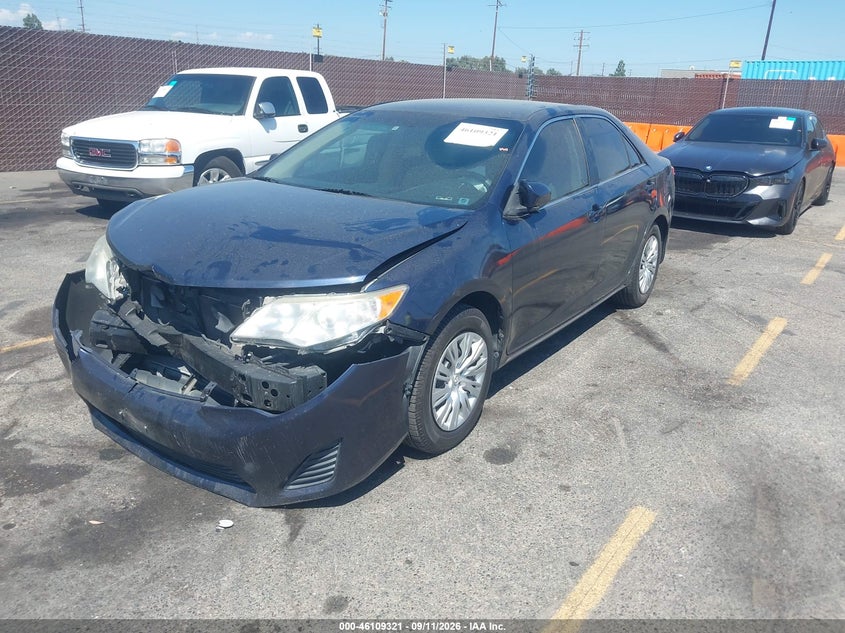 Vin: 4t1bf1fk0eu847926, lot: 46609037, toyota camry le 20142