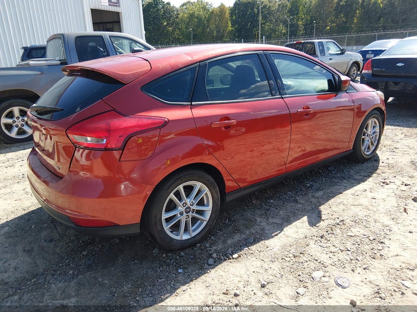 Vin: 1fadp3k24jl243121, lot: 46609044, ford focus se 20184