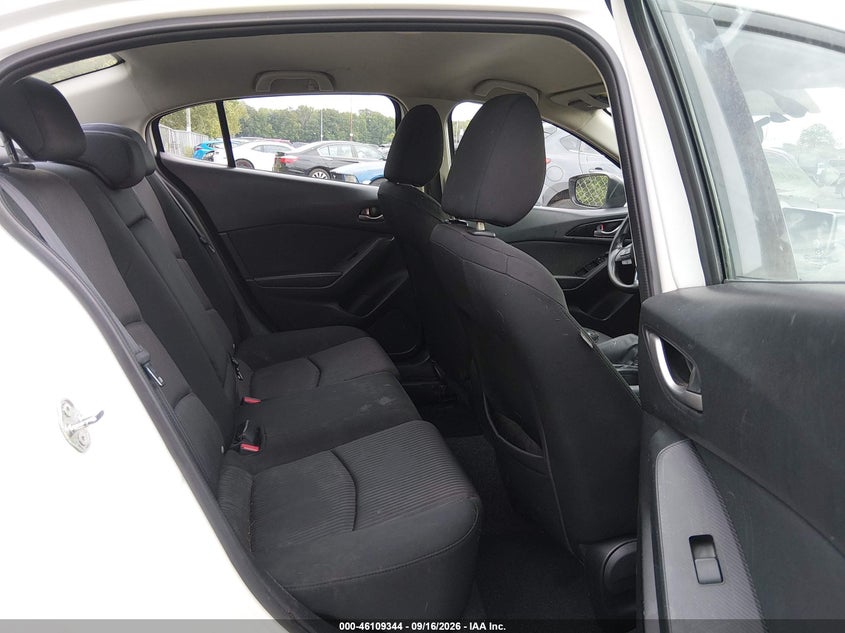MAZDA MAZDA3 - zdjęcie 8