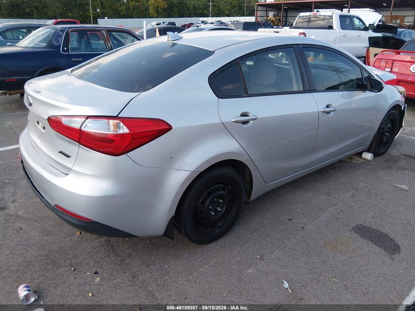 Vin: knafx4a67f5315032, lot: 46609103, kia forte lx 20154