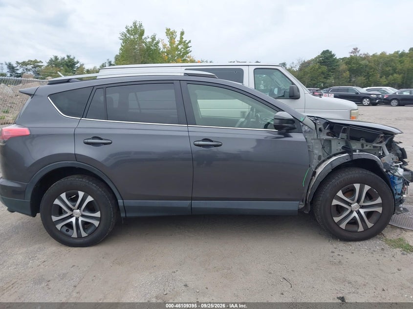 TOYOTA RAV4 - zdjęcie 14