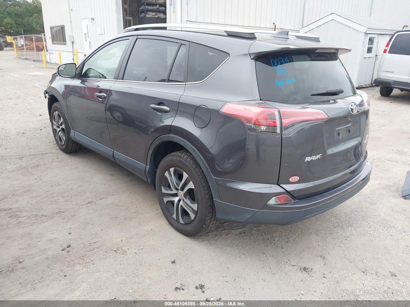 TOYOTA RAV4 - zdjęcie 3