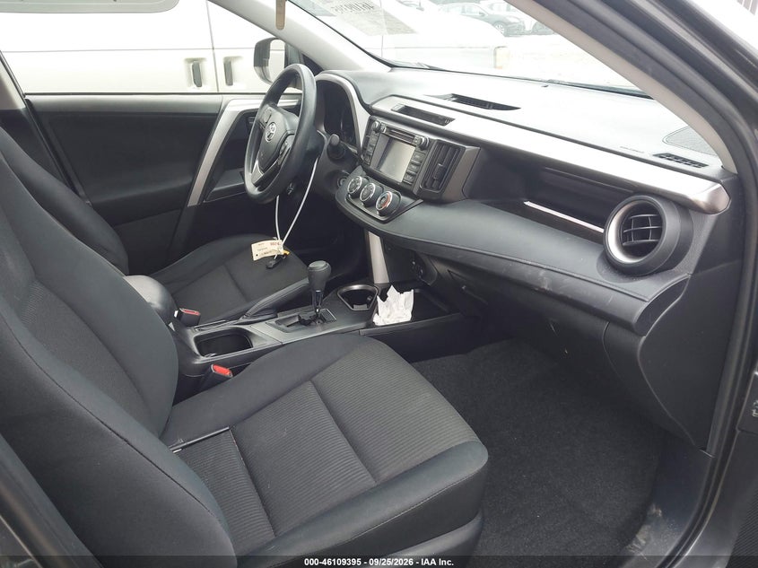 TOYOTA RAV4 - zdjęcie 5
