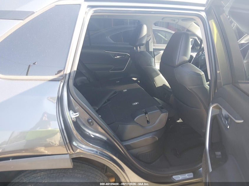 TOYOTA RAV4 HYBRID - zdjęcie 5