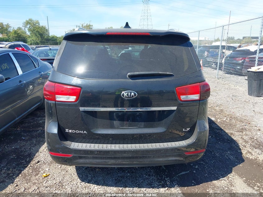 Фото 17 - KIA SEDONA