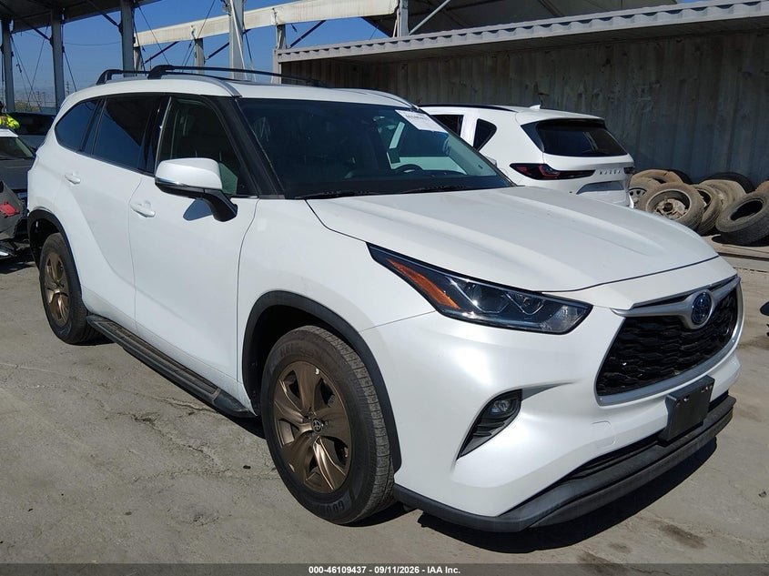 Vin: 5tdaarah2ns516259, lot: 46609153, toyota highlander hybrid xle bronze edition 2022 img_1