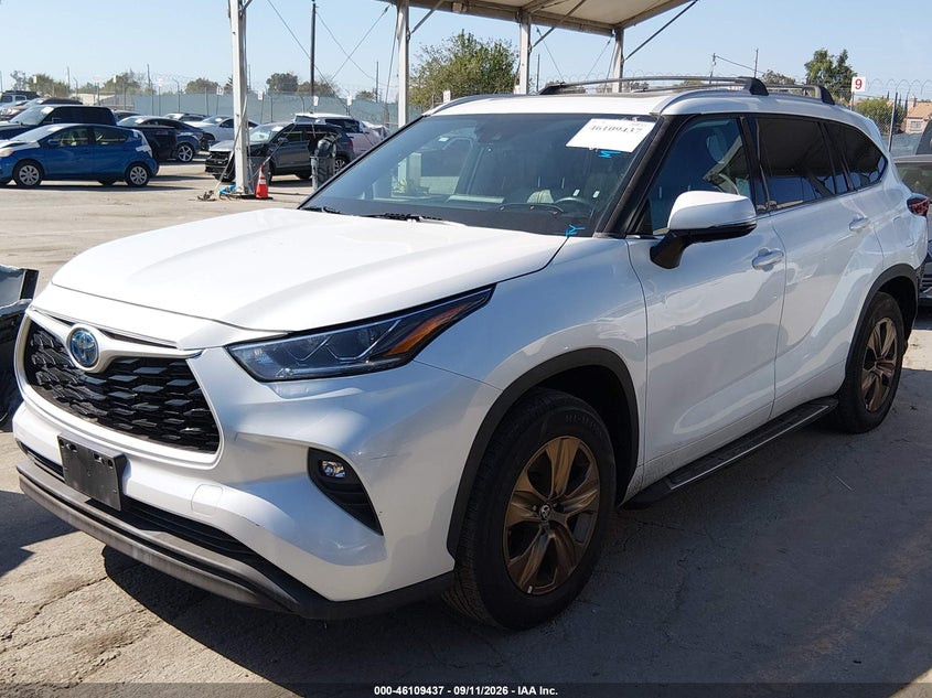 Vin: 5tdaarah2ns516259, lot: 46609153, toyota highlander hybrid xle bronze edition 20222