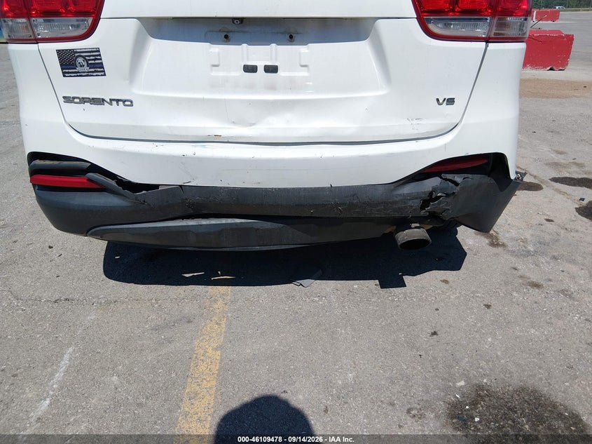 2016 KIA SORENTO 3.3L LX · Photo 6
