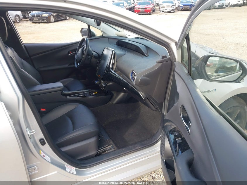 TOYOTA PRIUS - zdjęcie 5