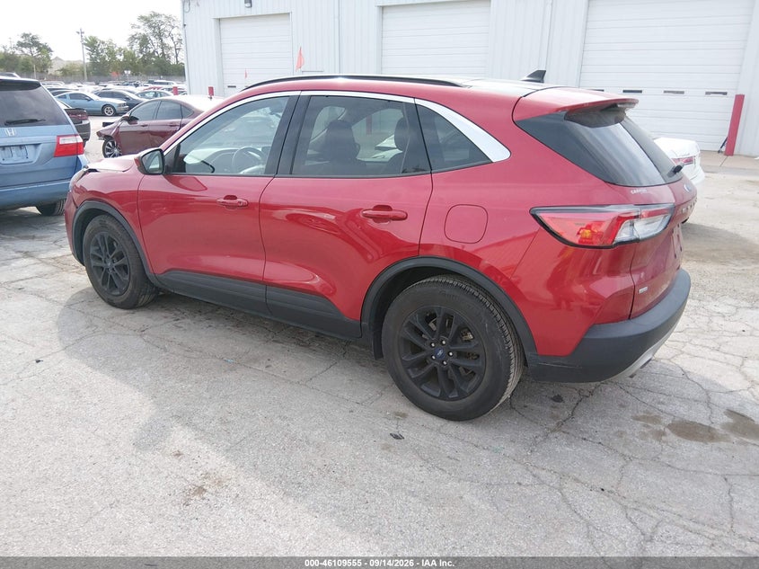 Vin: 1fmcu0g6xlua70383, lot: 46609271, ford escape se 20203