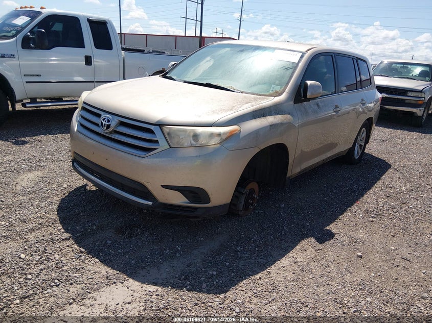 2012 TOYOTA HIGHLANDER auction photo 2
