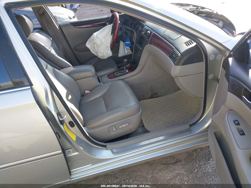LEXUS ES 330 2004 VIN JTHBA30GX45013057