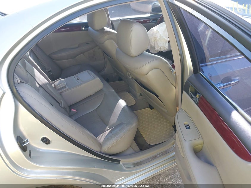 LEXUS ES 330 2004 VIN JTHBA30GX45013057